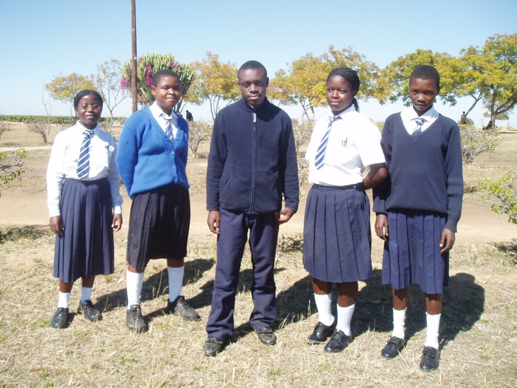4 girls and a boy from Dope School in Zimbabwe