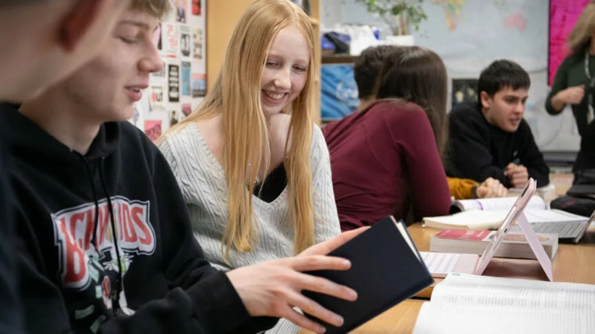 Students working in a politics classroom