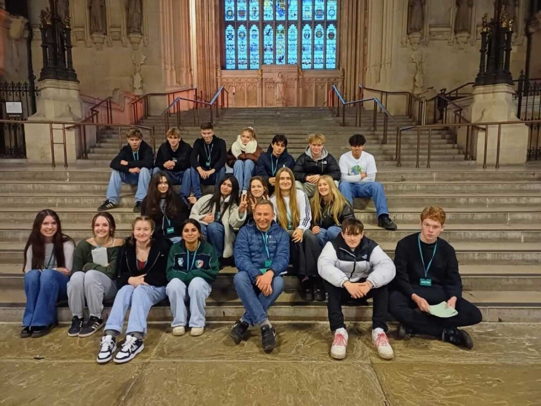 1 Best Students On Steps Of Houses Of Parliament