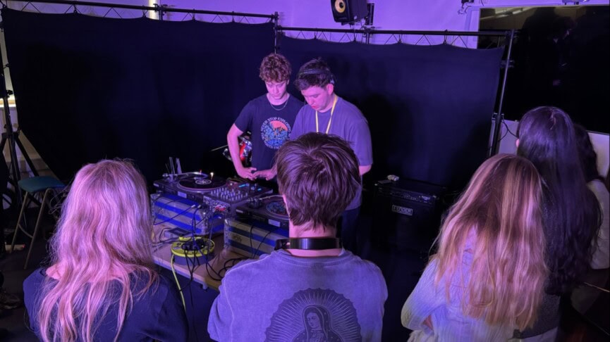 Djing With Ollie Hickey