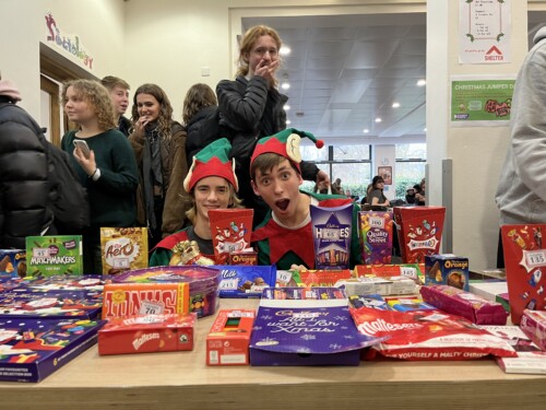 Elves With Chocolate