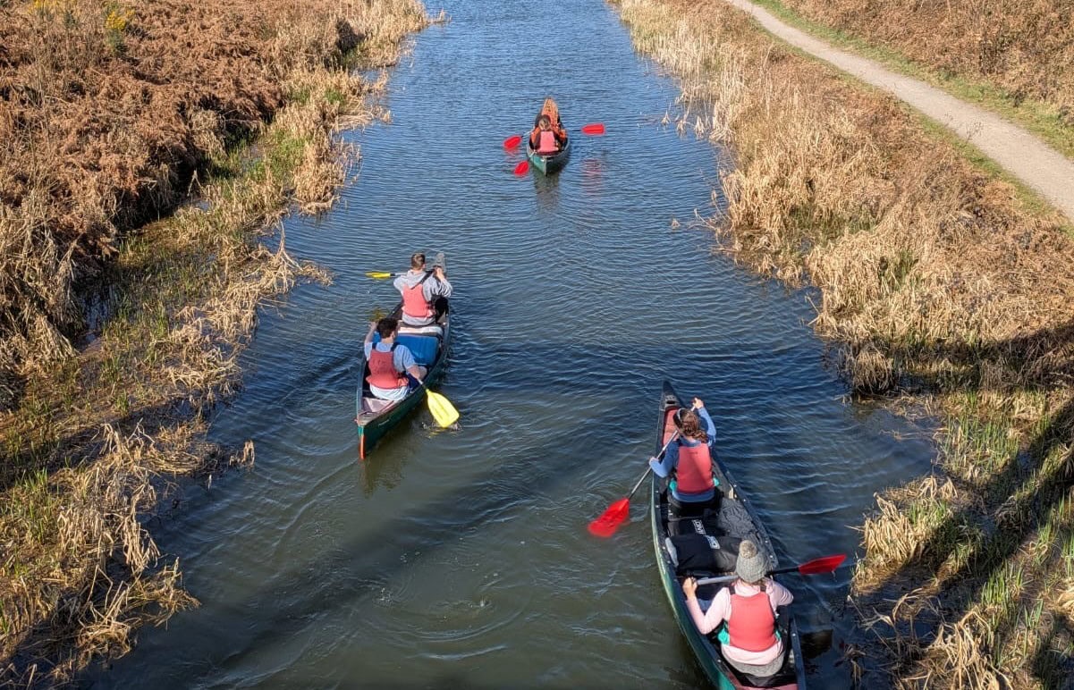 students canoeing for d of e