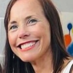 Art student stand inbetween her two teachers smiling Art Result