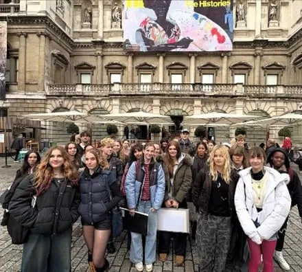 fine art students visiting gallery