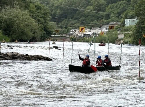 D of e students canoeing on the river wye